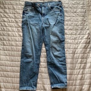 American Eagle mom jeans